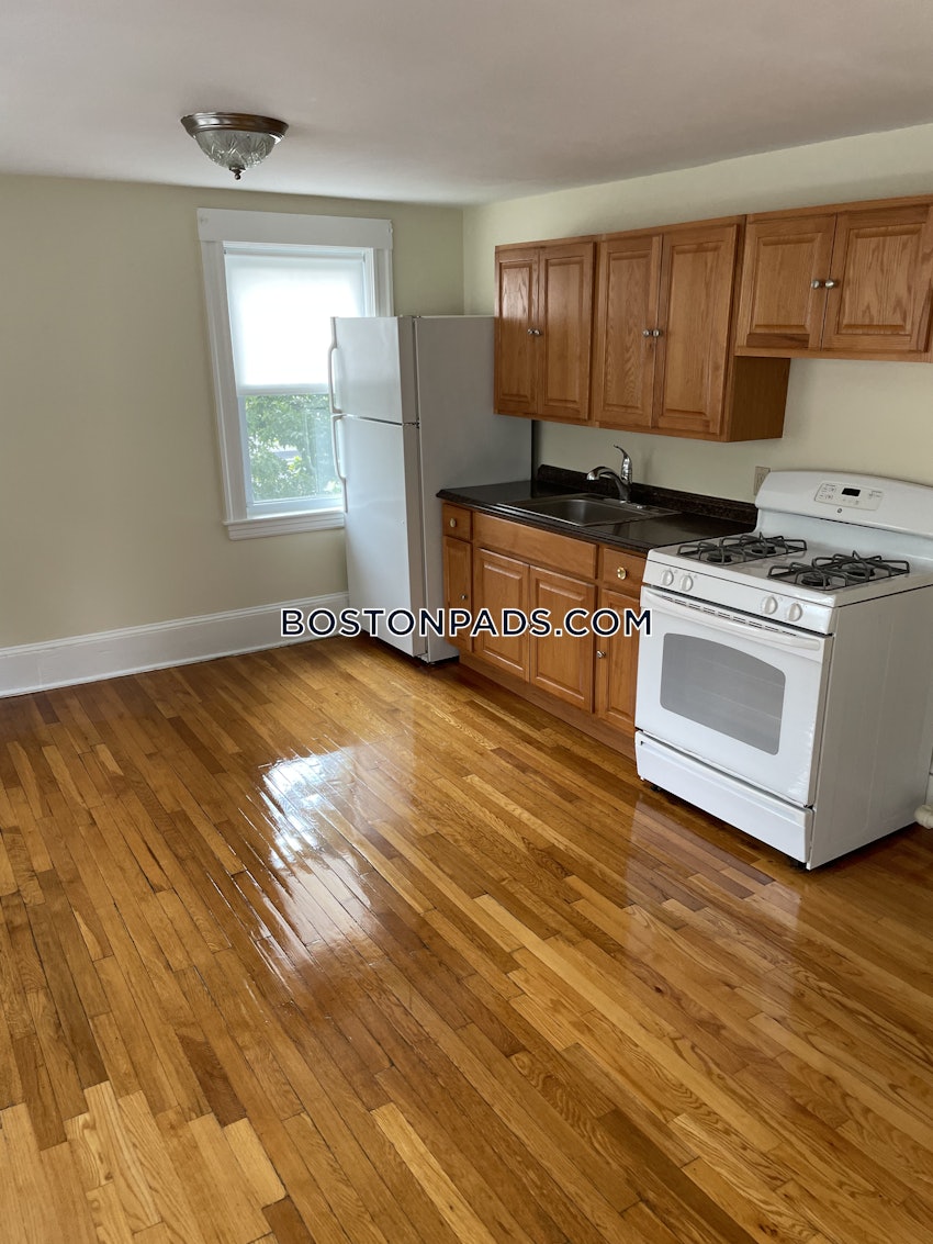 BOSTON - HYDE PARK - 1 Bed, 1 Bath - Image 18