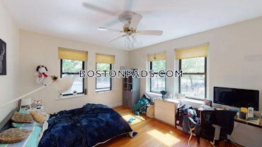 Boston - 3 Beds, 1.5 Baths