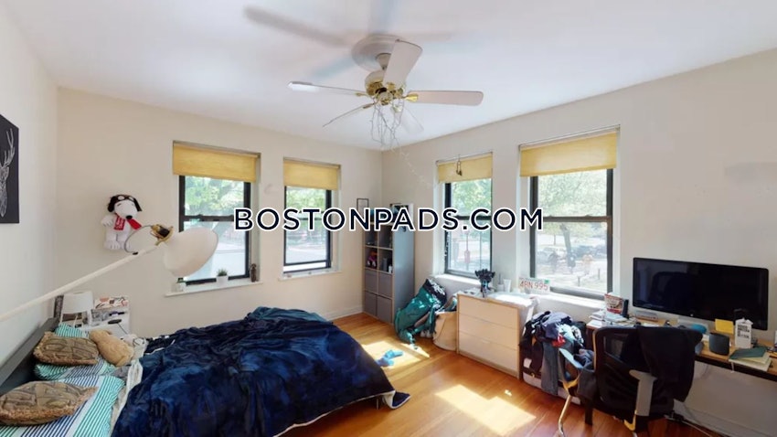 BOSTON - ALLSTON/BRIGHTON BORDER - 3 Beds, 1.5 Baths - Image 5