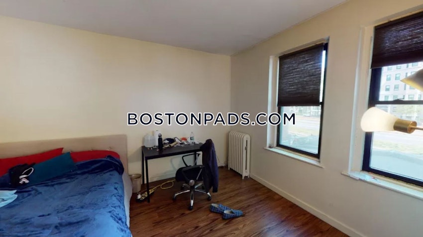 BOSTON - ALLSTON/BRIGHTON BORDER - 3 Beds, 1.5 Baths - Image 6