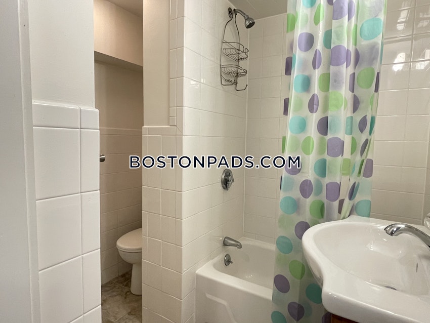 BOSTON - BAY VILLAGE - Studio , 1 Bath - Image 18