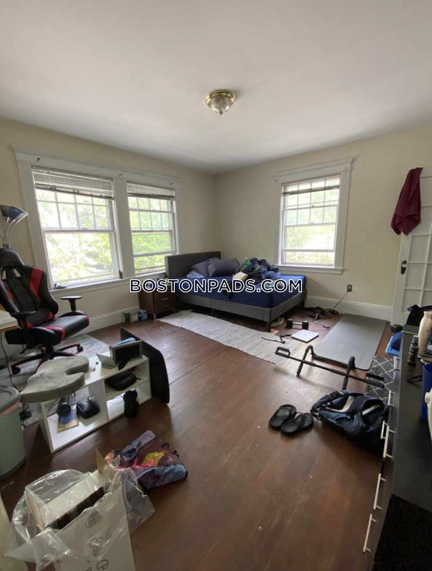 BOSTON - BRIGHTON - CLEVELAND CIRCLE - 3 Beds, 1 Bath - Image 9