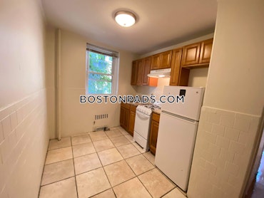 Boston - 1 Beds, 1 Baths