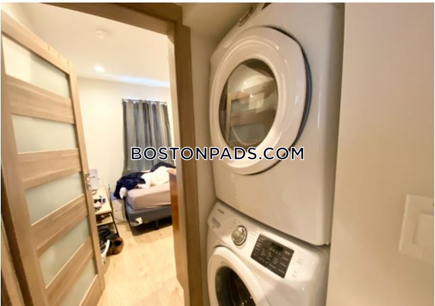 BOSTON - DORCHESTER/SOUTH BOSTON BORDER - 4 Beds, 2 Baths - Image 5