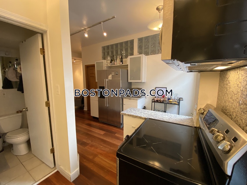 BOSTON - NORTHEASTERN/SYMPHONY - 2 Beds, 1 Bath - Image 3