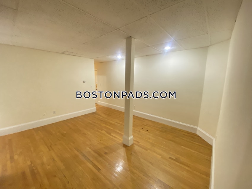 BOSTON - BACK BAY - 2 Beds, 1 Bath - Image 7