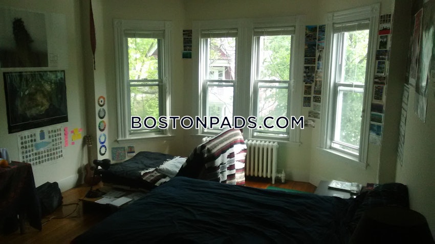 CAMBRIDGE - MT. AUBURN/BRATTLE/ FRESH POND - 4 Beds, 2 Baths - Image 22