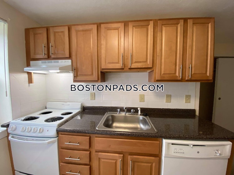 Brattle Dr., Arlington