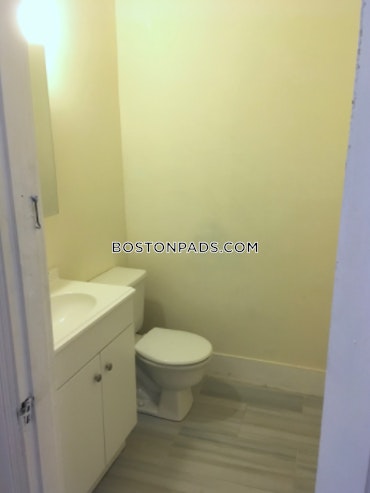 Boston - 5 Beds, 2 Baths