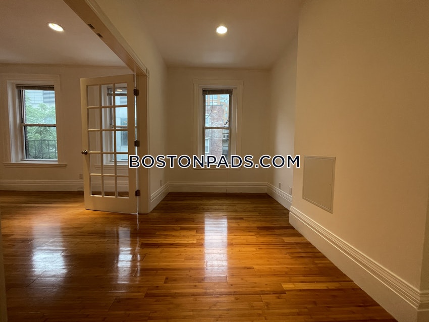 BOSTON - BACK BAY - 1 Bed, 1 Bath - Image 3