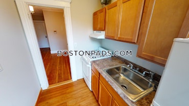 Boston - 0 Beds, 1 Baths