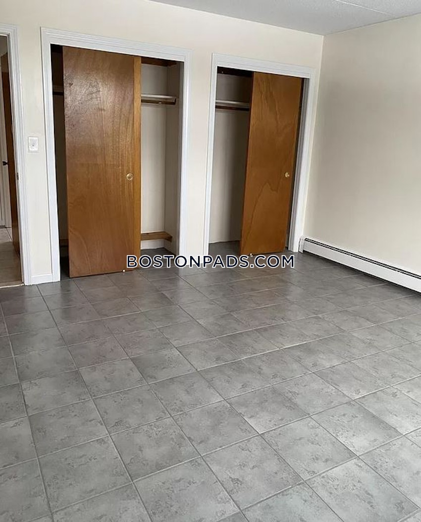 WOBURN - 2 Beds, 1 Bath - Image 9