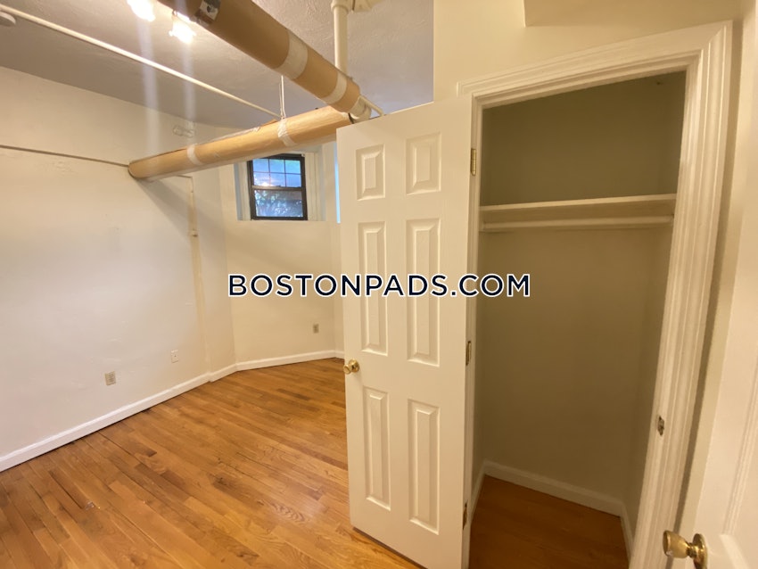 BOSTON - NORTHEASTERN/SYMPHONY - 2 Beds, 1 Bath - Image 7