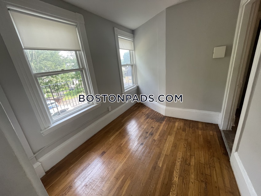 BOSTON - HYDE PARK - 1 Bed, 1 Bath - Image 42