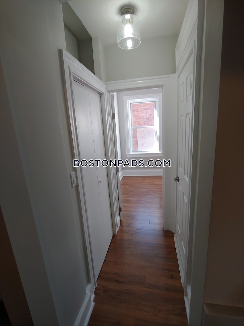 BOSTON - NORTH END - 1 Bed, 1 Bath - Image 10