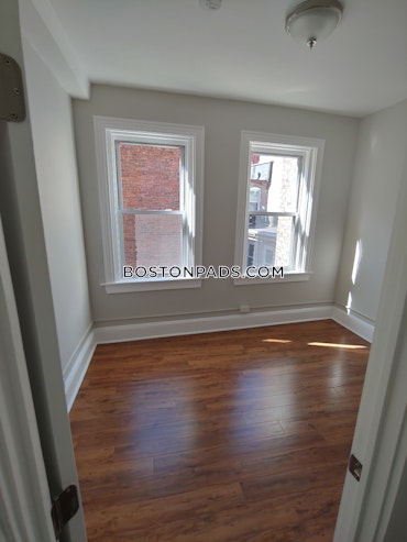 Boston - 1 Beds, 1 Baths