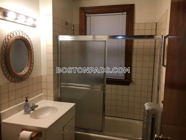 Boston - 4 Beds, 2 Baths