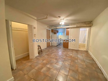 Boston - 0 Beds, 1 Baths