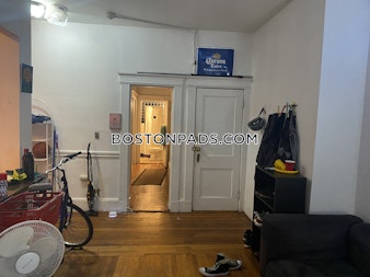 Commonwealth Ave. Boston