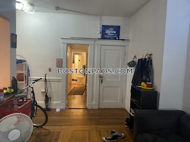 Boston - 3 Beds, 2 Baths