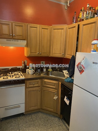 Commonwealth Ave. Boston