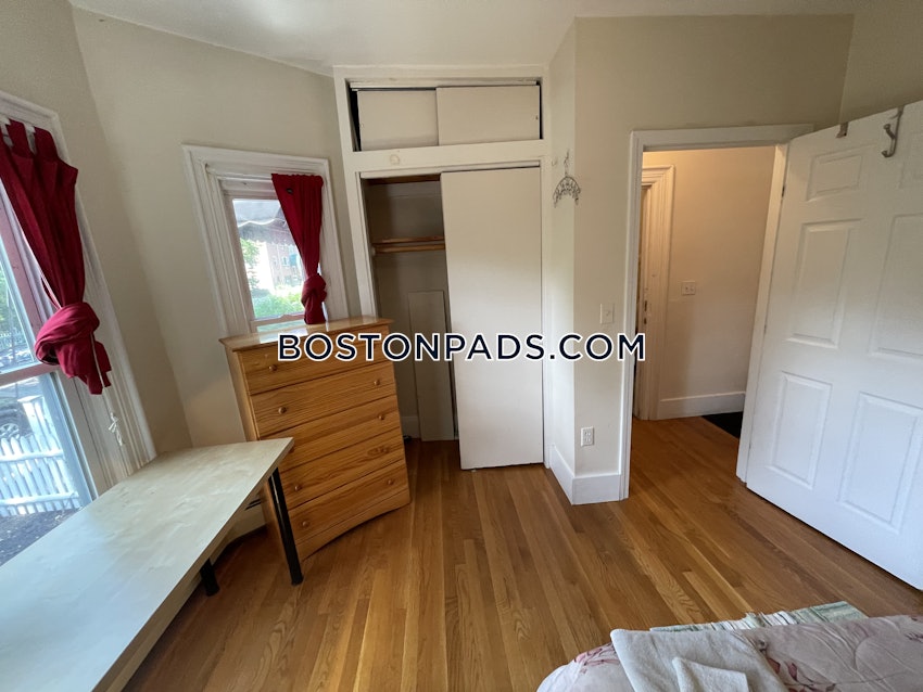 CAMBRIDGE - PORTER SQUARE - 2 Beds, 1 Bath - Image 26