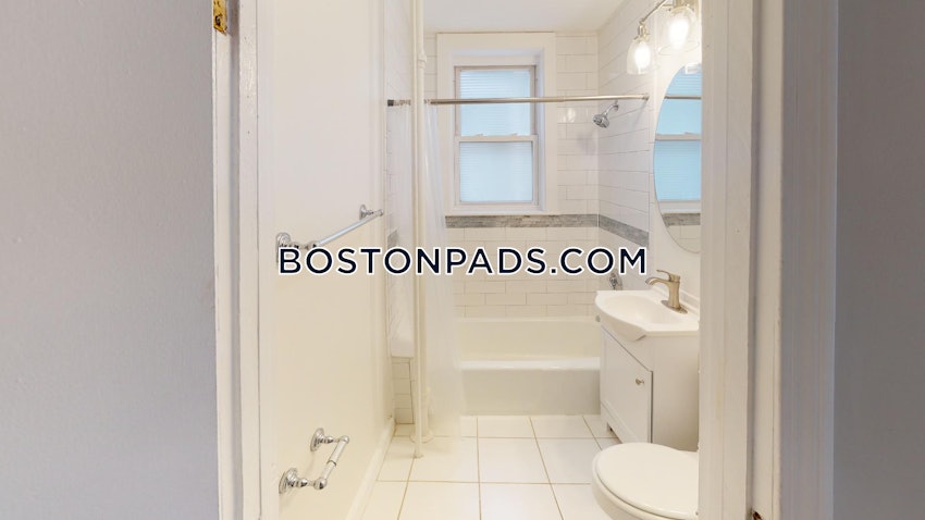 BOSTON - NORTH END - 3 Beds, 1 Bath - Image 23