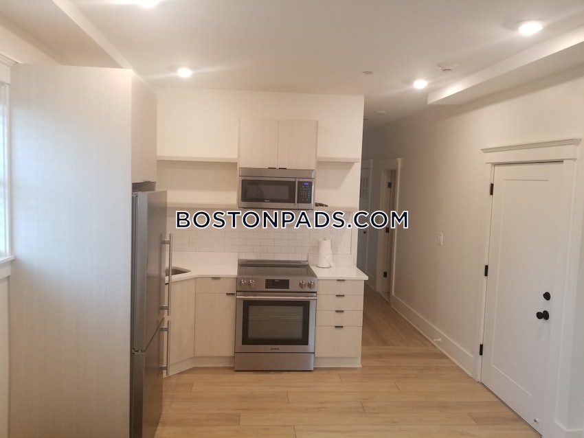 REVERE - 1 Bed, 1 Bath - Image 61