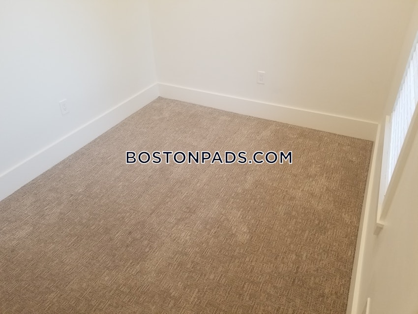 REVERE - 1 Bed, 1 Bath - Image 47