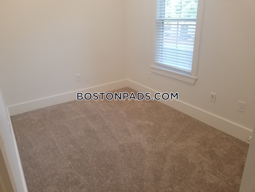 REVERE - 1 Bed, 1 Bath - Image 44