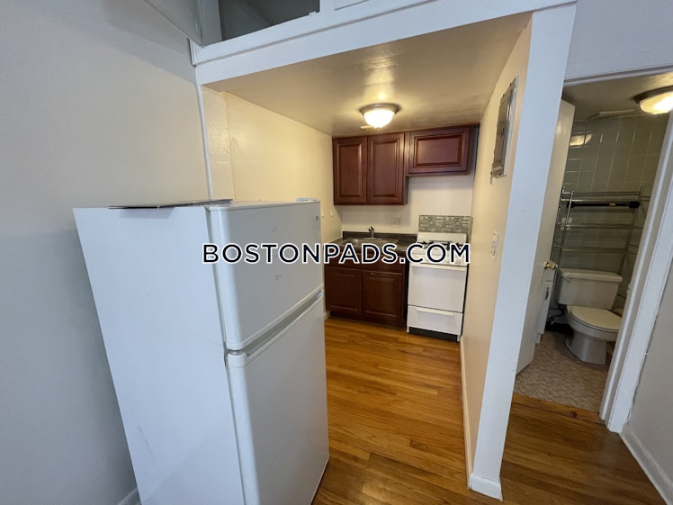 Brighton Ave., Boston