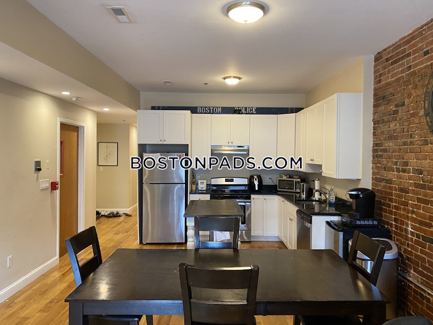 BOSTON - NORTH END - 4 Beds, 2 Baths - Image 12