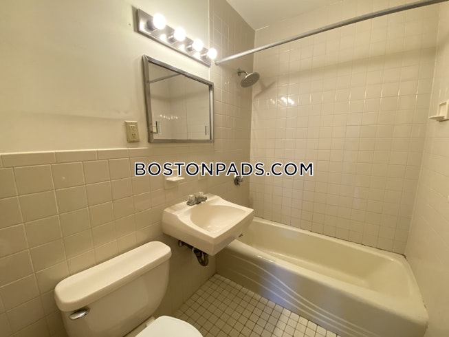 Newton - $2,650+ /mo