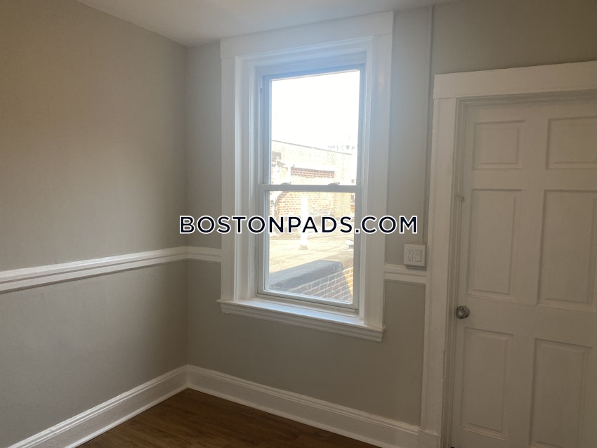 BOSTON - NORTH END - 3 Beds, 1 Bath - Image 2
