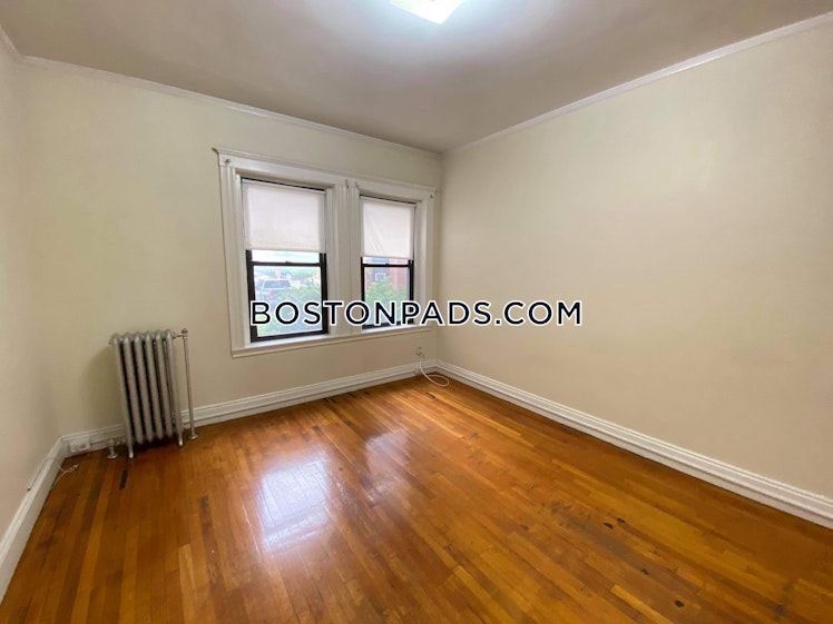 Washington St., Malden