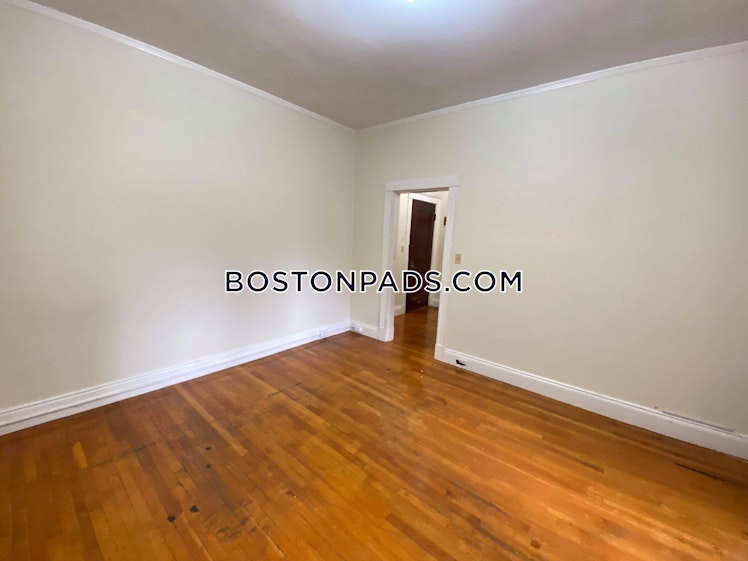 Washington St., Malden