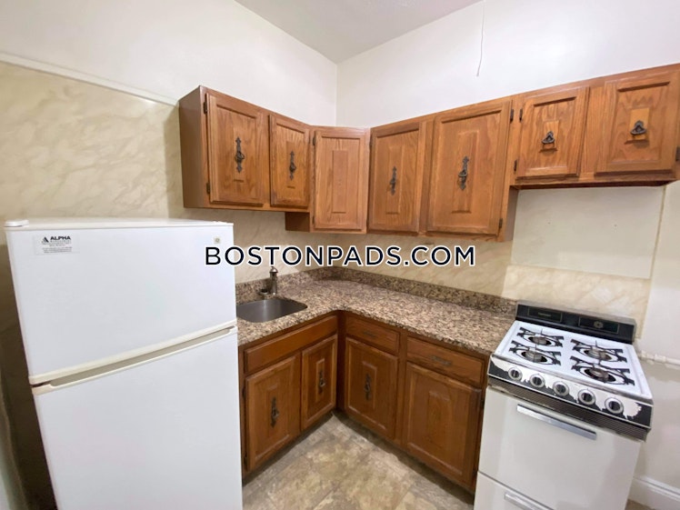 Washington St., Malden