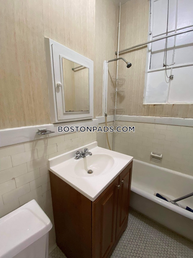 Malden - $1,900+ /mo