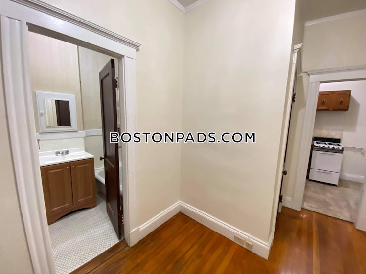 Washington St., Malden