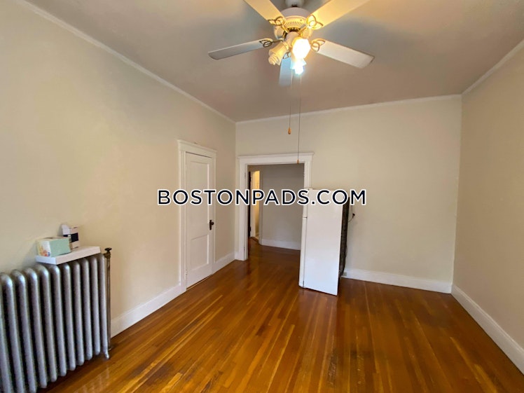 Washington St., Malden