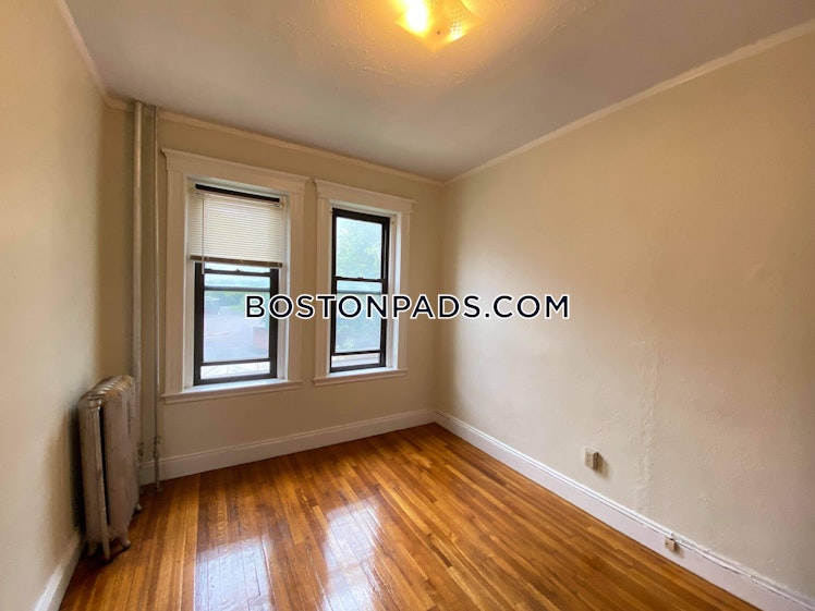 Washington St., Malden