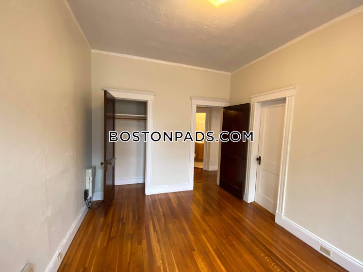 Washington St., Malden