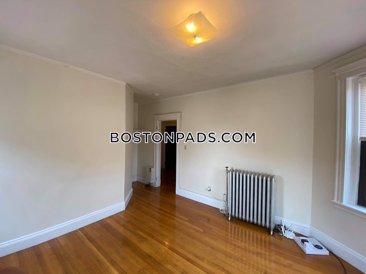 Washington St., Malden