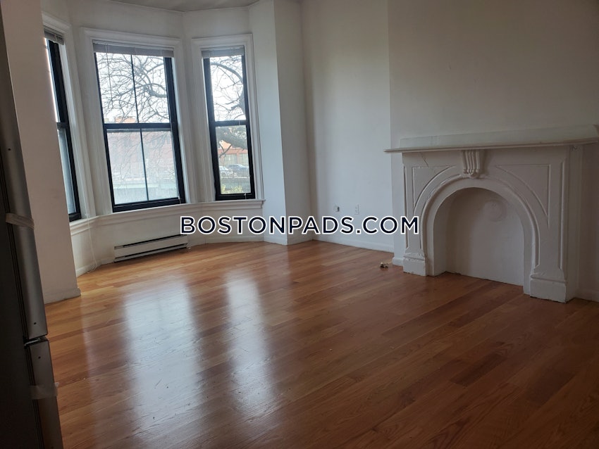 BOSTON - BAY VILLAGE - 1 Bed, 1 Bath - Image 17