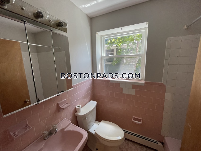 BOSTON - BRIGHTON - OAK SQUARE - 1 Bed, 1 Bath - Image 10