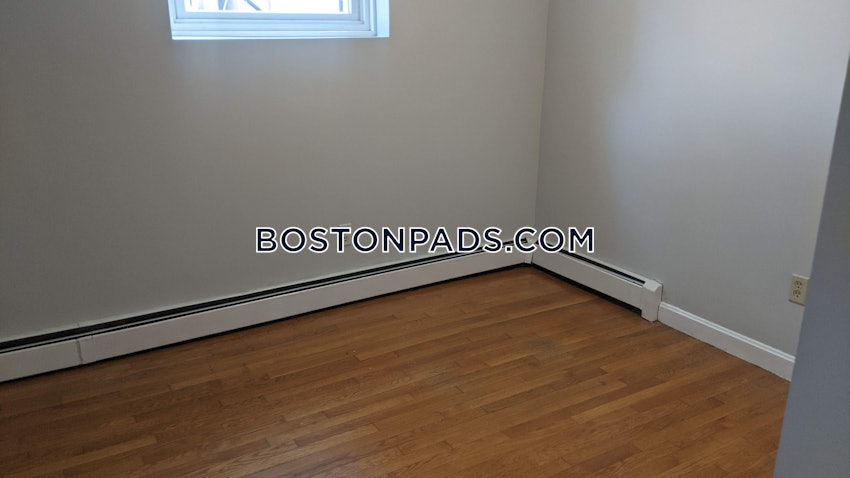 QUINCY - QUINCY POINT - 1 Bed, 1 Bath - Image 7