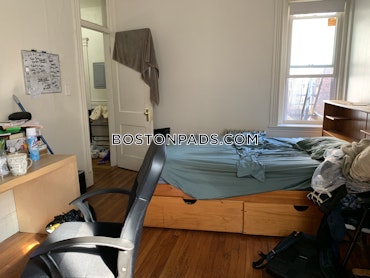 Boston - 0 Beds, 1 Baths