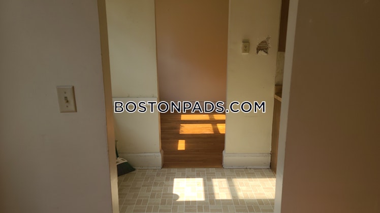 Fellsway West, Medford