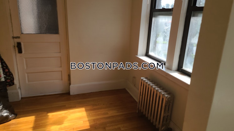 Fellsway West, Medford