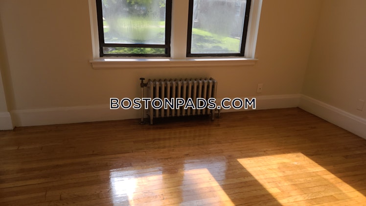 Pleasant St., Malden